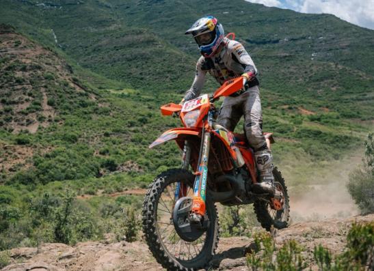 MANUEL LETTENBICHLER TERMINE DEUXIÈME AU CLASSEMENT GÉNÉRAL DU ROOF OF AFRICA ET CLÔTURE SA SAISON 2025 PAR UN TITRE DE CHAMPION