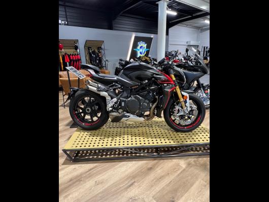 photo-annonce-mv-agusta-brutale-1000-rr-neuve_6938394e8a1f7927735510.jpg